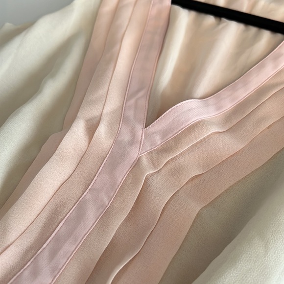 Cream and pink ombré Victoria’s Secret pleated dress - Picture 6 of 7